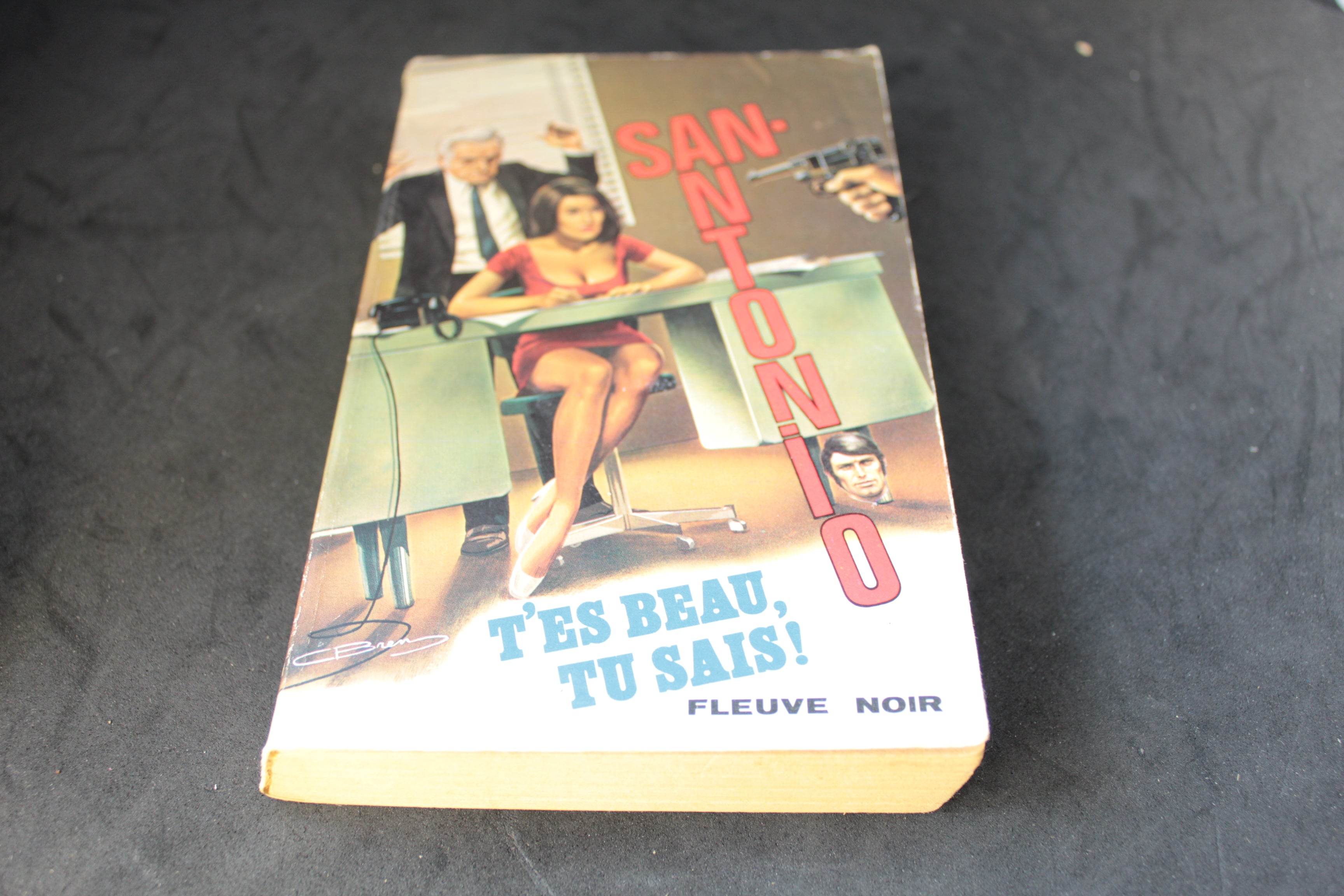 San-Antonio – Les doigts dans le nez (Frédéric Dard) – Fleuve Noir 1972 – Polar français vintage