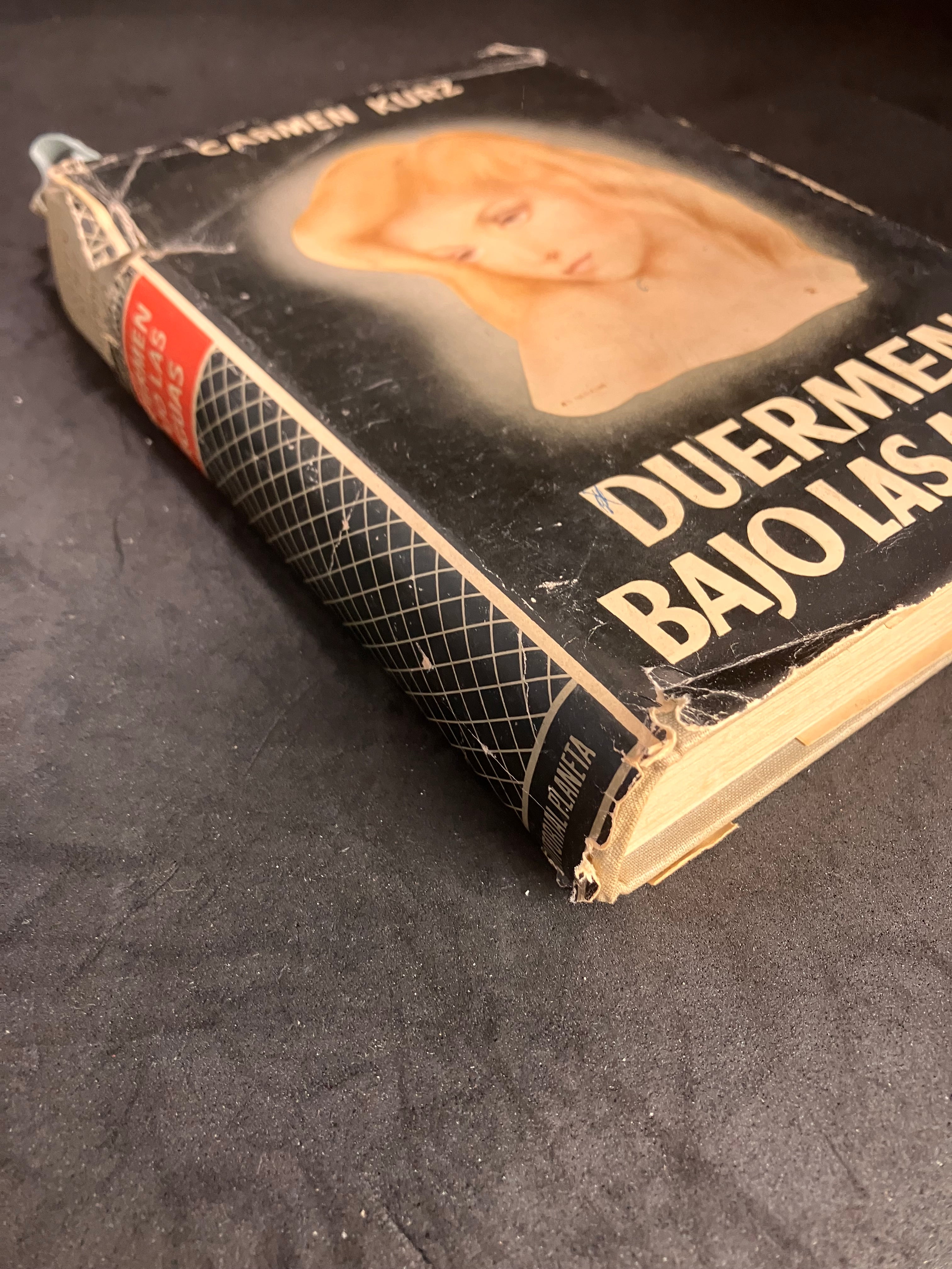 Carmen Kurz – Duermen bajo las aguas (1ʳᵉ édition, 1955 – jaquette originale)