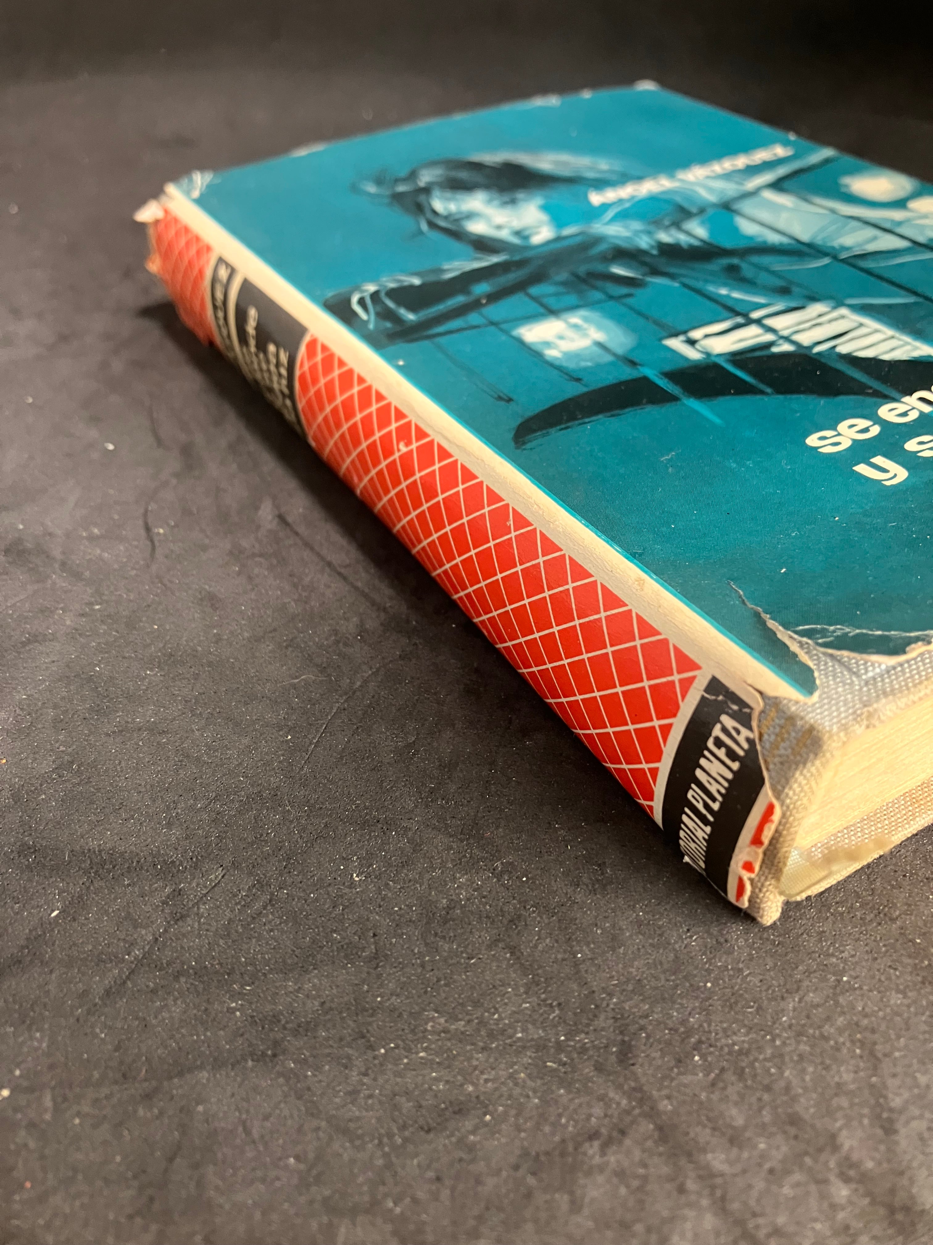 Ángel Vázquez – Se enciende y se apaga una luz (1ʳᵉ édition, 1962 – jaquette originale)