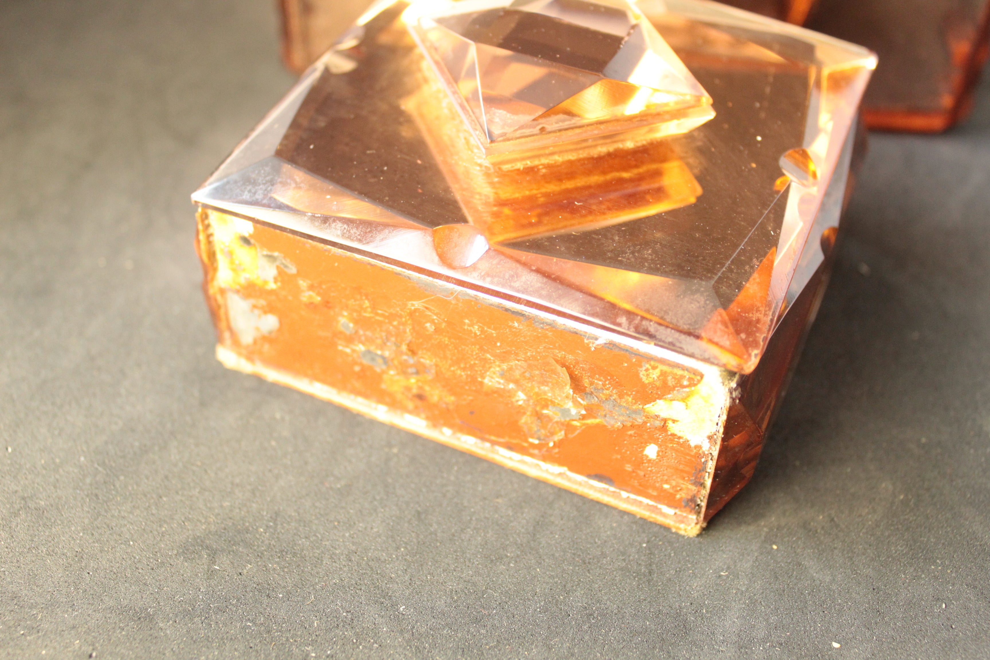Ensemble Art Déco – Boîte à cigarettes & Tabatière miroir rose (années 50)
