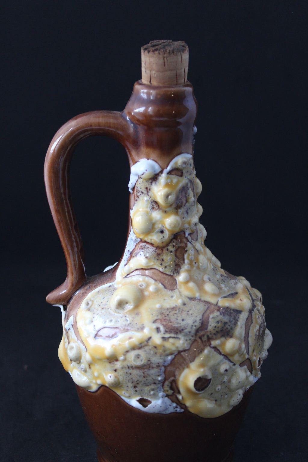 Cruche vintage en céramique – glaçure « Lava Drip » – années 70