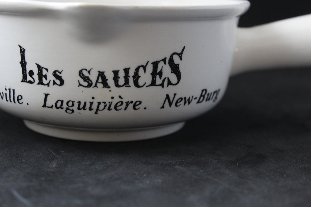 Saucière GIEN – Modèle “Les Sauces” – Faïence française – Vintage – Inscription noire