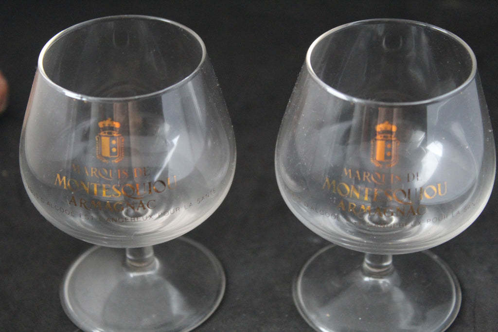 Lot de 2 verres à Armagnac – Marquis de Montesquiou – Gravure dorée