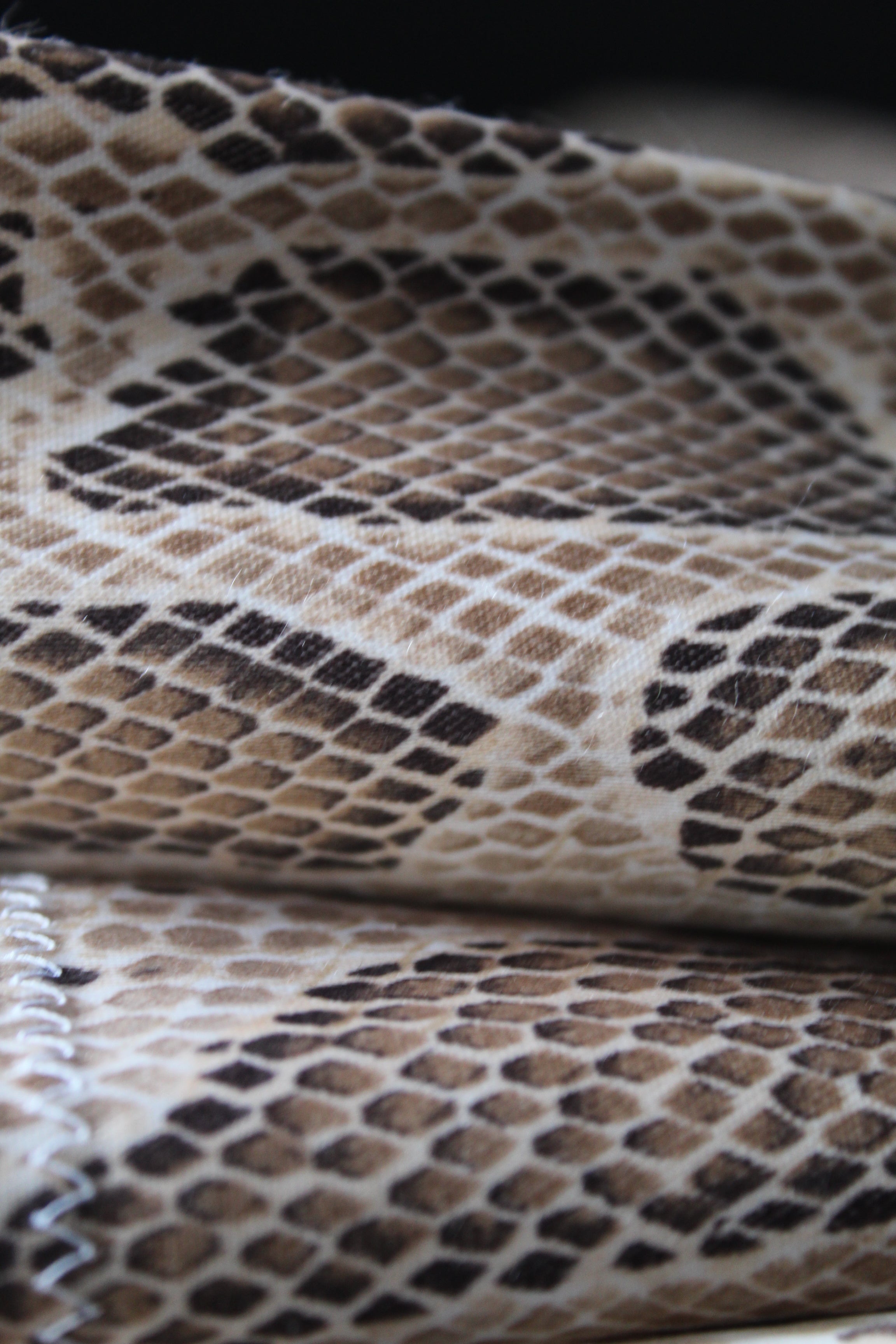 2 Chutes  de tissu motif python – Beige & marron