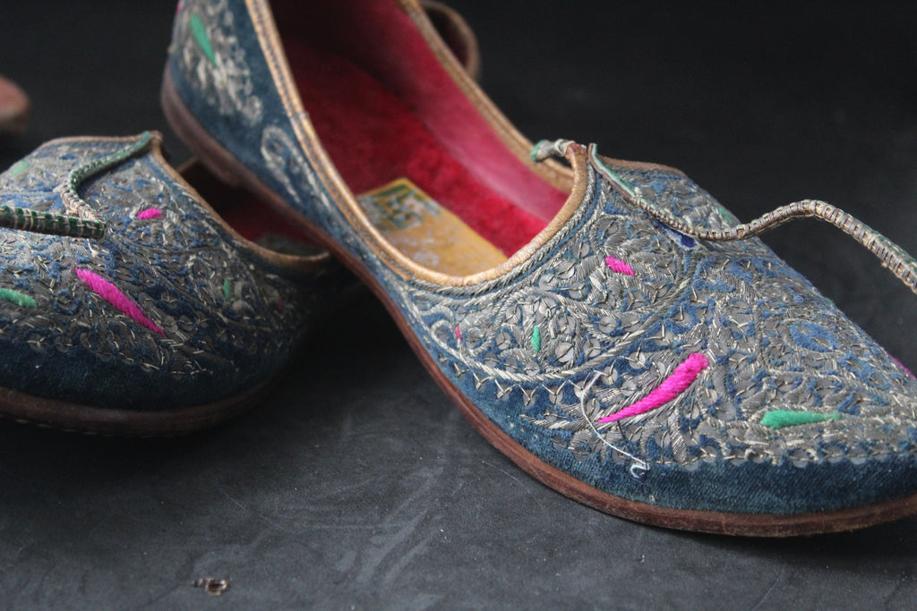 Babouches anciennes brodées – Jutti indiennes vintage (années 1960–1980)