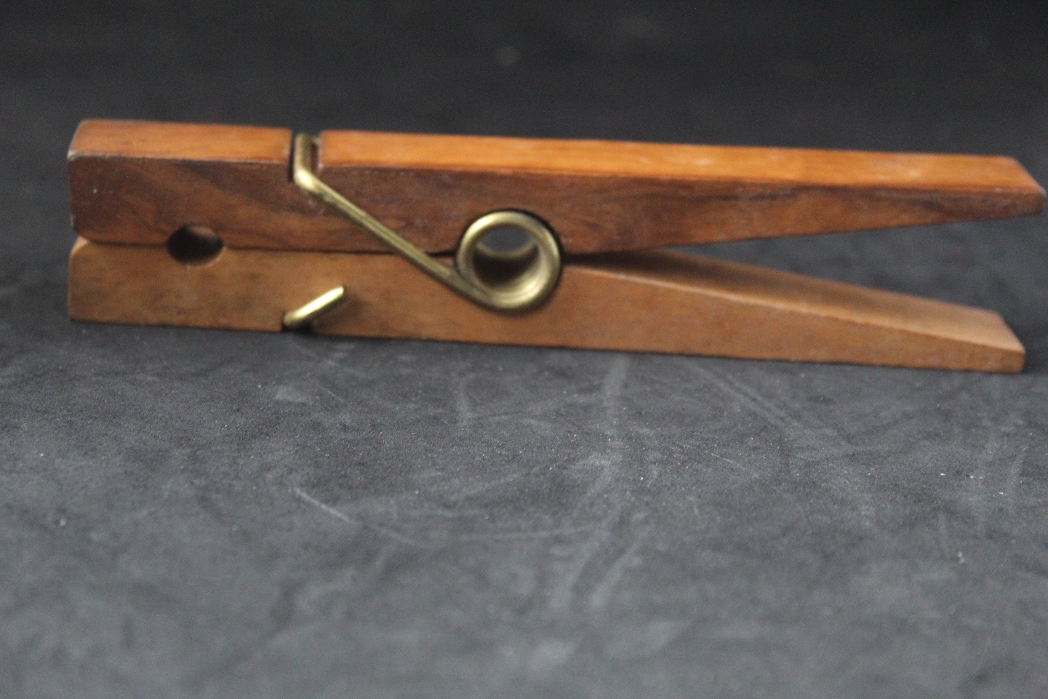 Pince à linge géante décorative en bois massif