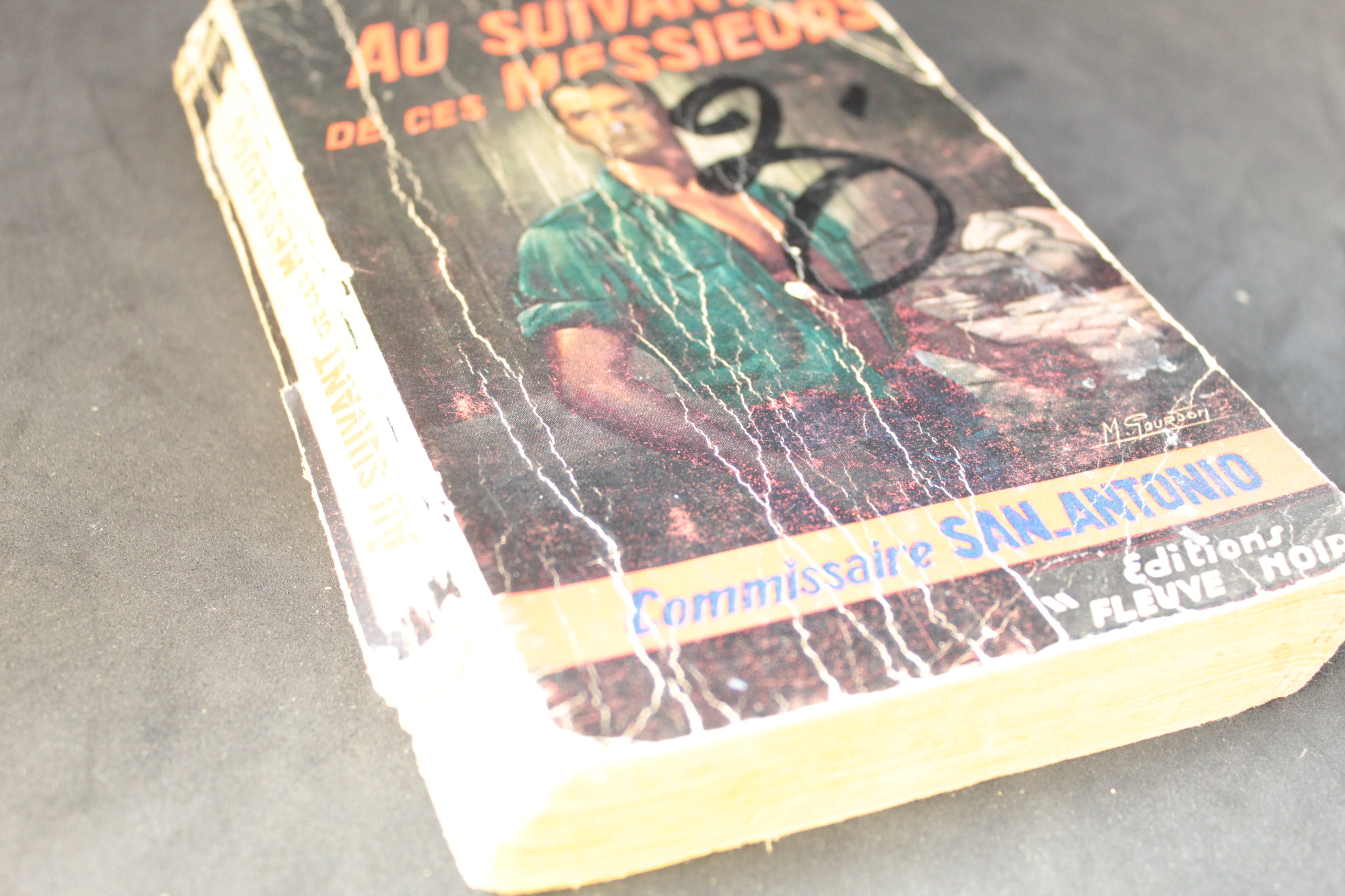 San-Antonio – Au suivant de ces messieurs – Édition originale 1957 – Fleuve Noir – Couverture Michel Gourdo