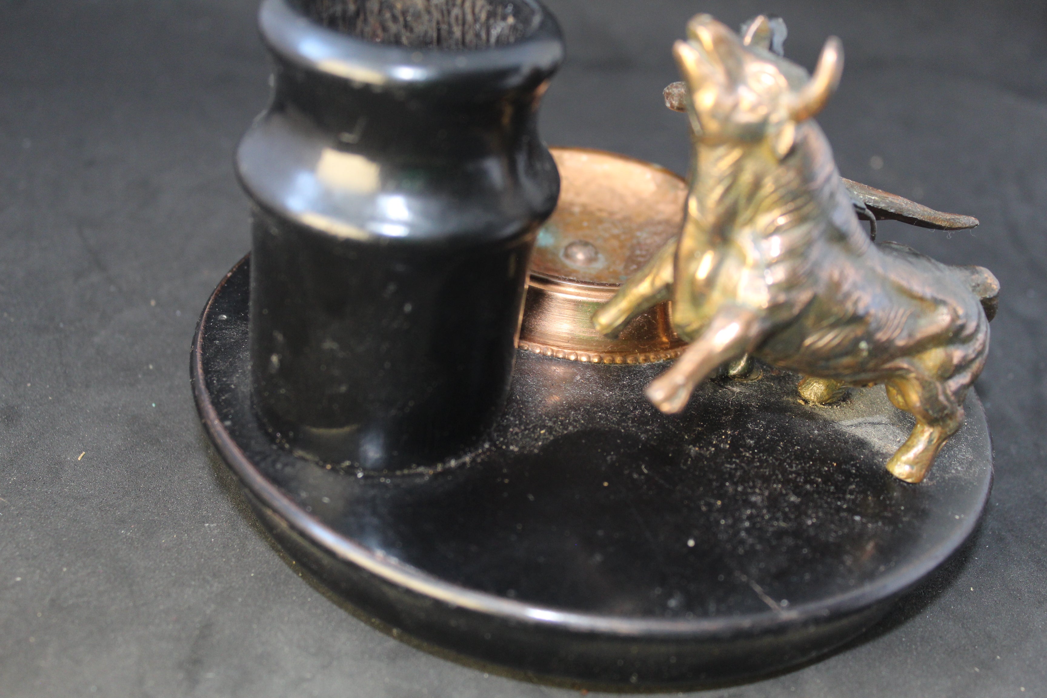 Cendrier vintage décoratif corrida – Torero et taureau (années 50–70)
