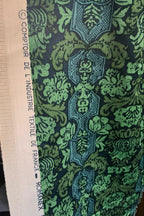 Lot de 3 chutes de tissu vintage Romanex Boussac – Comptoir de l’Industrie Textile de France – Motif baroque vert