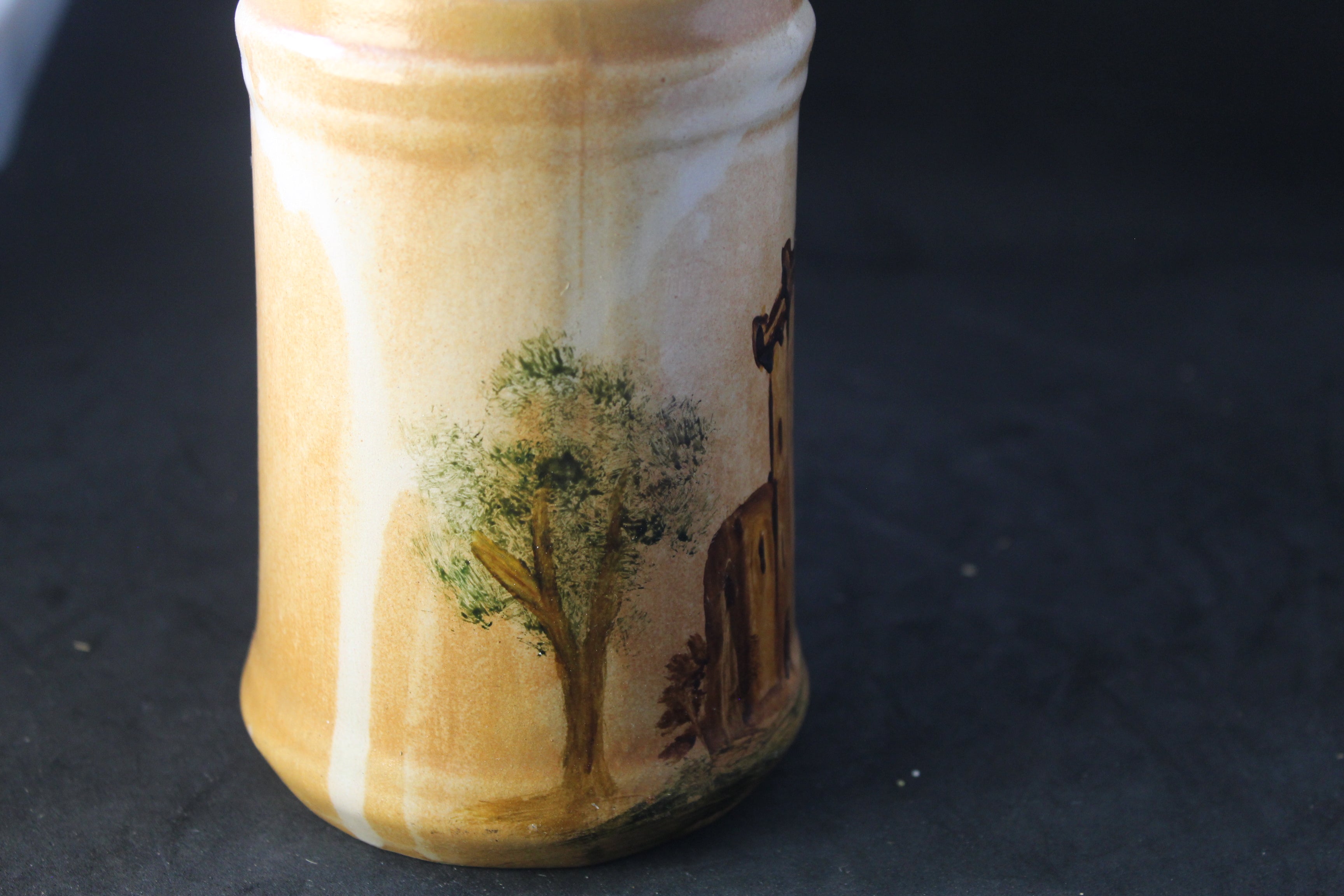 Chope artisanale en céramique – Peint Main signé C. Ducas – Château médiéval stylisé